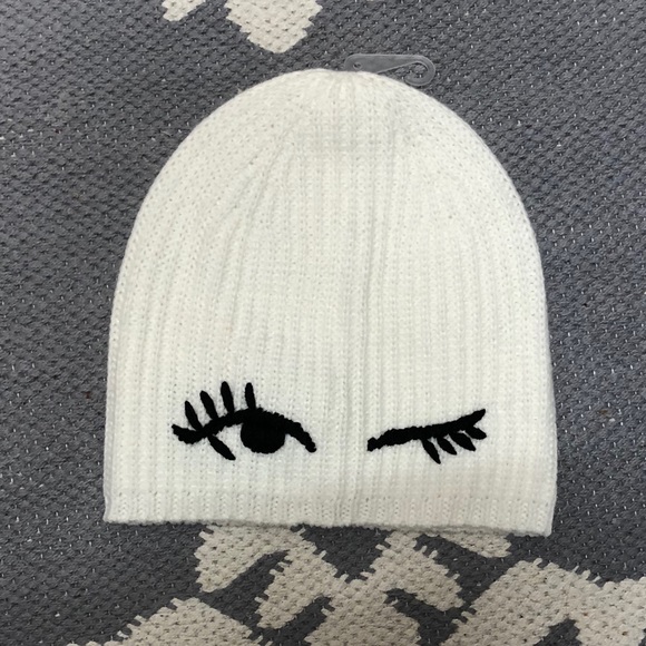 🆕 Kate Spade Winking Beanie Hat - Picture 1 of 4